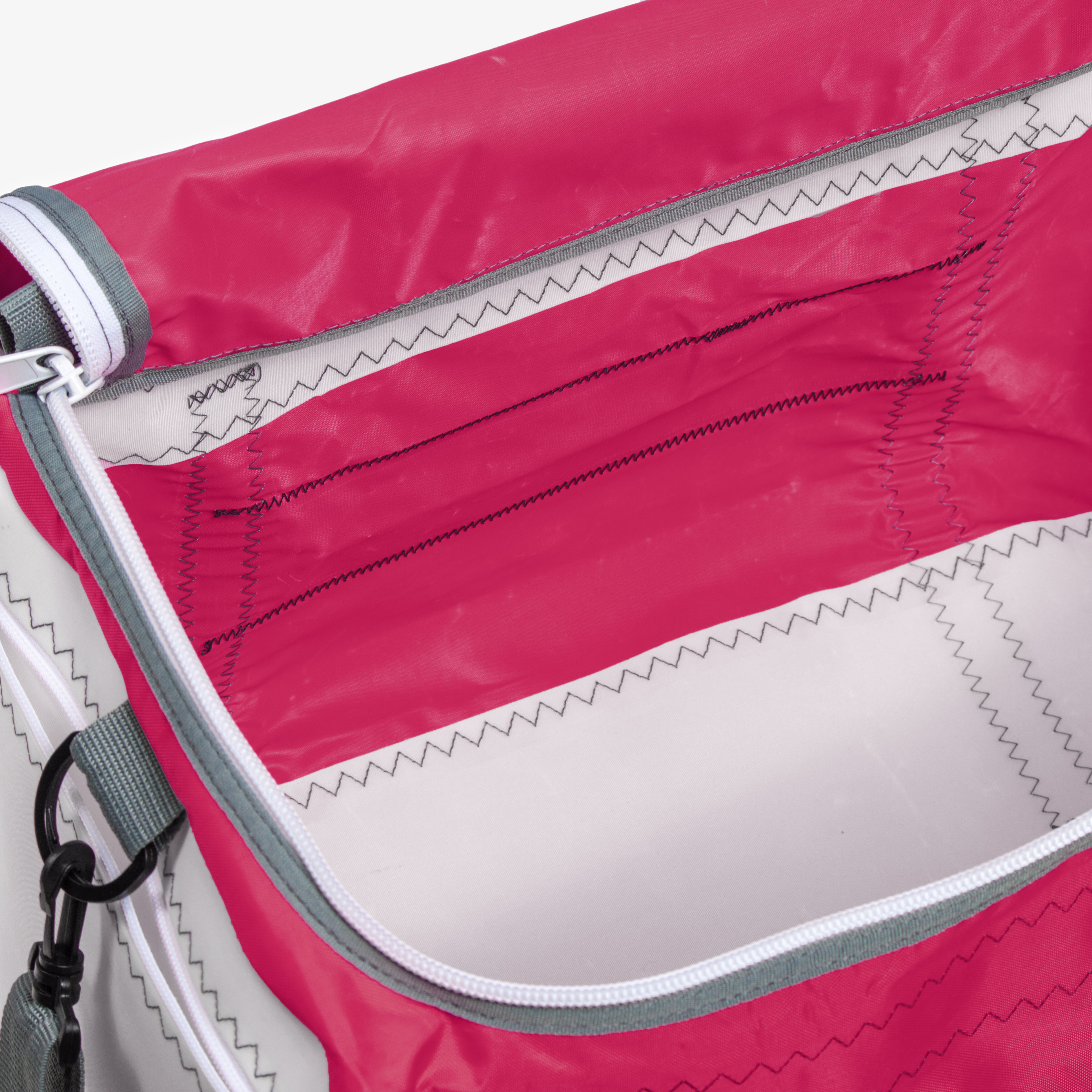 Mobile Preview: Travelbag M 37