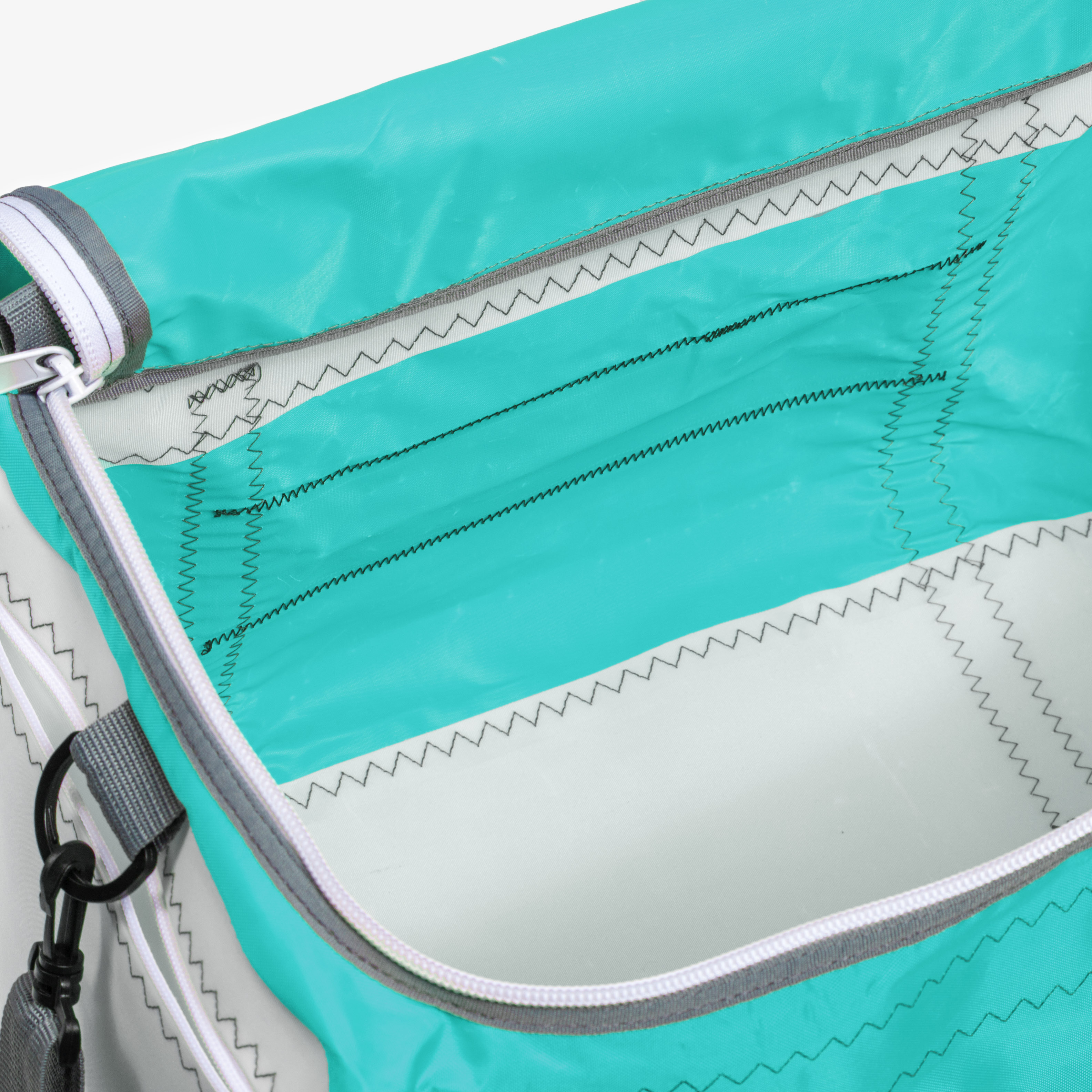 Mobile Preview: Travelbag M 90