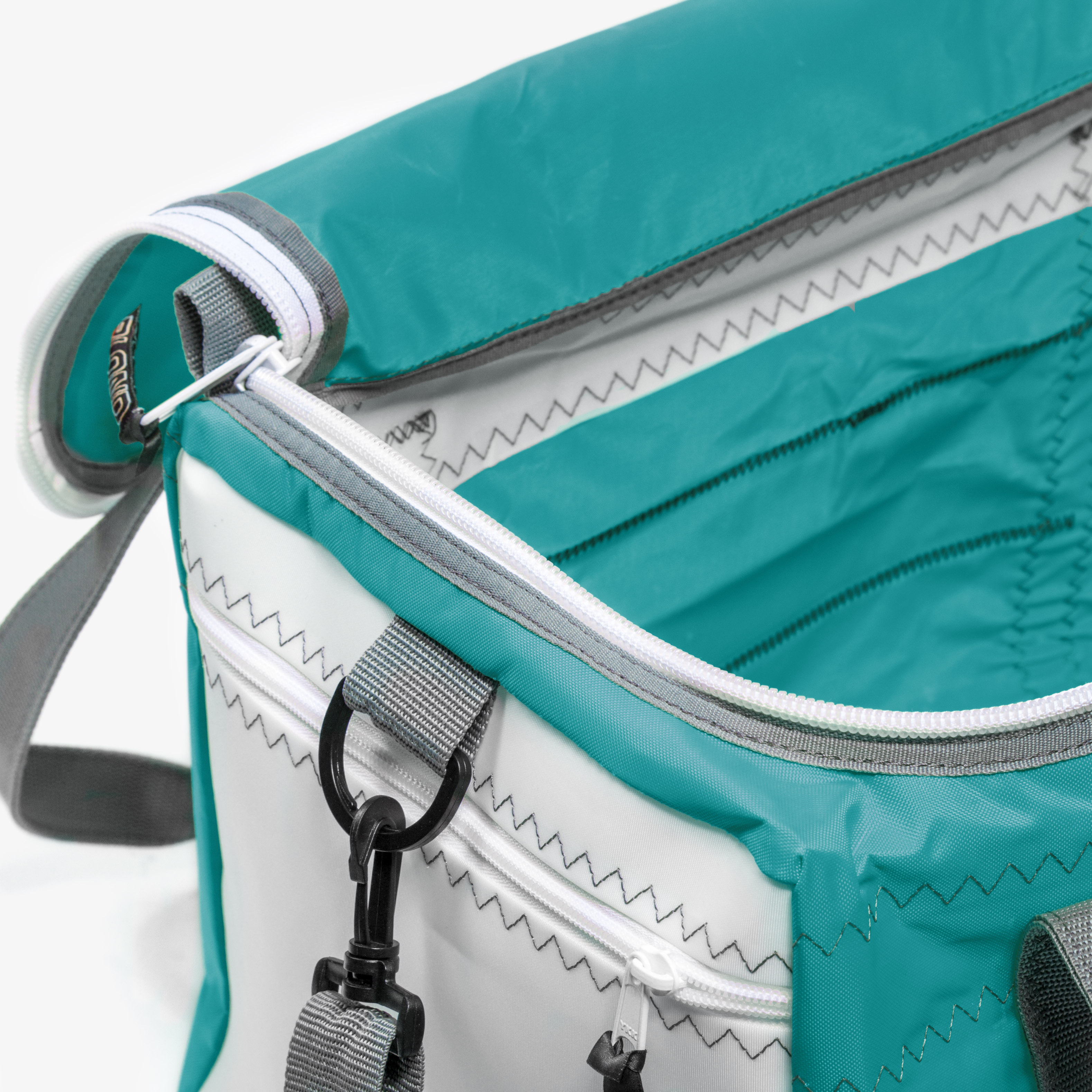 Mobile Preview: Travelbag M 98